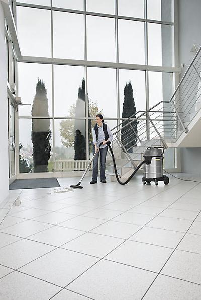 Actual product image Kärcher Wet/dry vacuum cleaner NT 70/2 Me Classic (Wet dry vacuum cleaner)