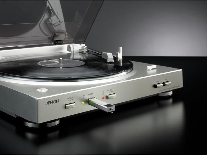 Produktbild Denon Dp-200usb (Mittelklasse, Vollautomatisch)