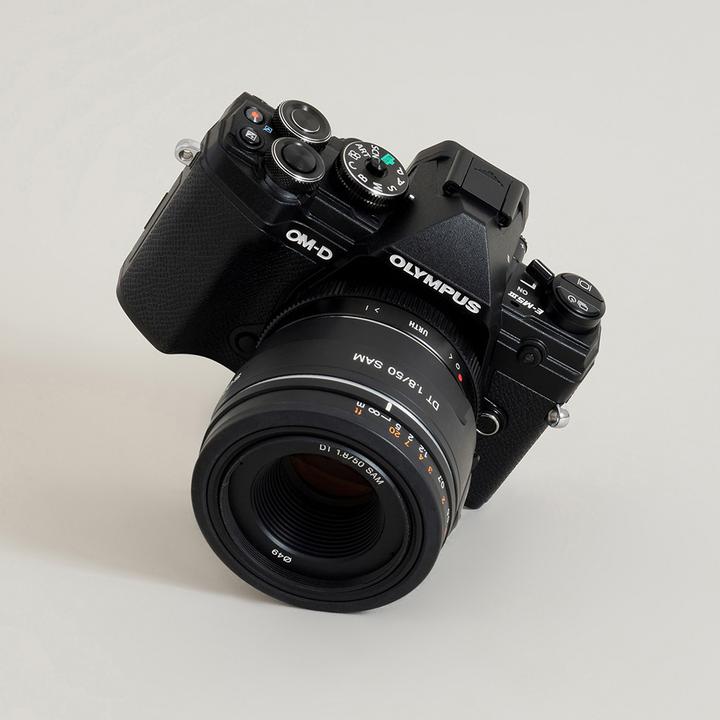 Immagine prodotto Urth Adattatore per obiettivo: Compatibile con l'obiettivo Sony A (Minolta AF) e il corpo macchina Micro