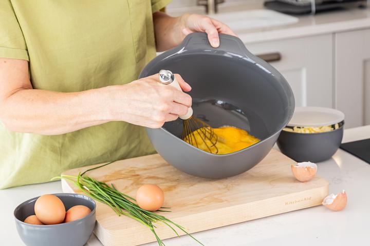 Actual product image KitchenAid Ka Set Of 3 Mixing Bowls Charcoal Grey