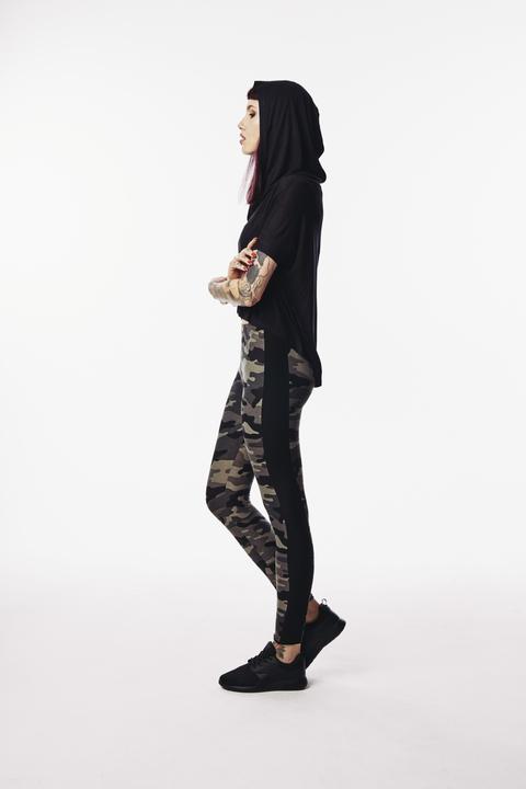 Produktbild Urban Classics Ladies Camo Stripe Leggings (4XL)