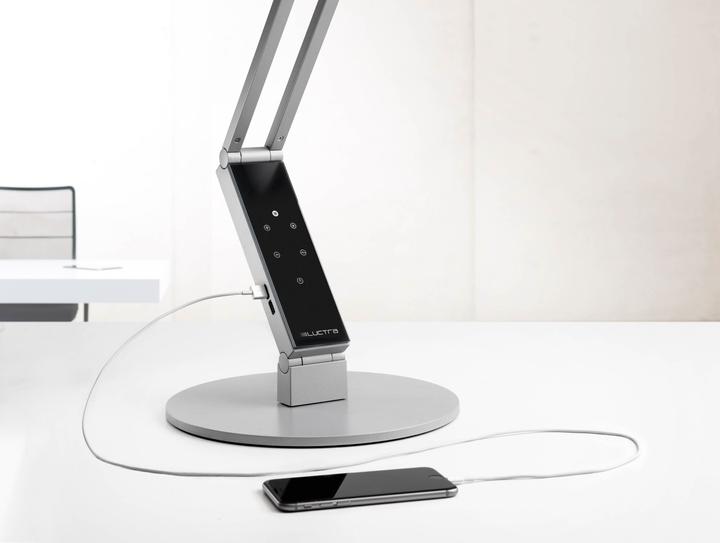 Produktbild Luctra Table Pro 2 Linear Base LED Schreibtischlampe, biologisch wirksames Licht, dimmbar (945 lm)