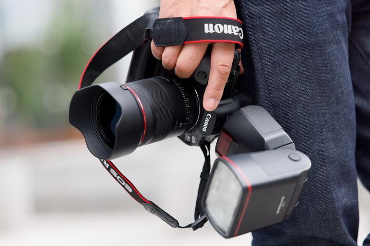 Produktbild Canon RF 24mm f/1.4L VCM (Canon RF, Vollformat)