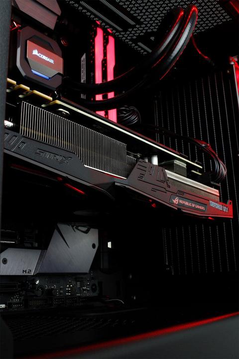 Actual product image Mifcom SAVAGE GTX 1070 Ti - ZGS 2018 Edition (Intel Core i7-8700K, 16 GB, 500 GB, GeForce GTX 1070 Ti)