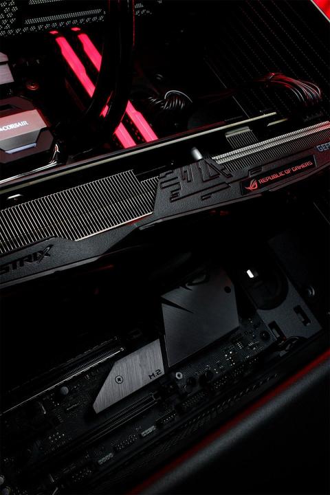 Actual product image Mifcom SAVAGE GTX 1070 Ti - ZGS 2018 Edition (Intel Core i7-8700K, 16 GB, 500 GB, GeForce GTX 1070 Ti)