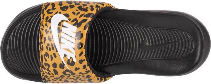 Actual product image Nike VICTORI ONE WOMEN "S PRINT CHUTNEY/WHITE-BLACK Size: 5 (35.5)