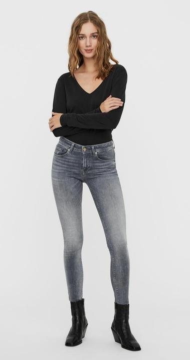 Image du produit Vero Moda Jeans VMLux taille normale et coupe étroite (30)