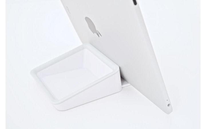 Actual product image BlueLounge Casa Stand (Nest) Stand Universal Tablet Smartphone white (CS-WH)