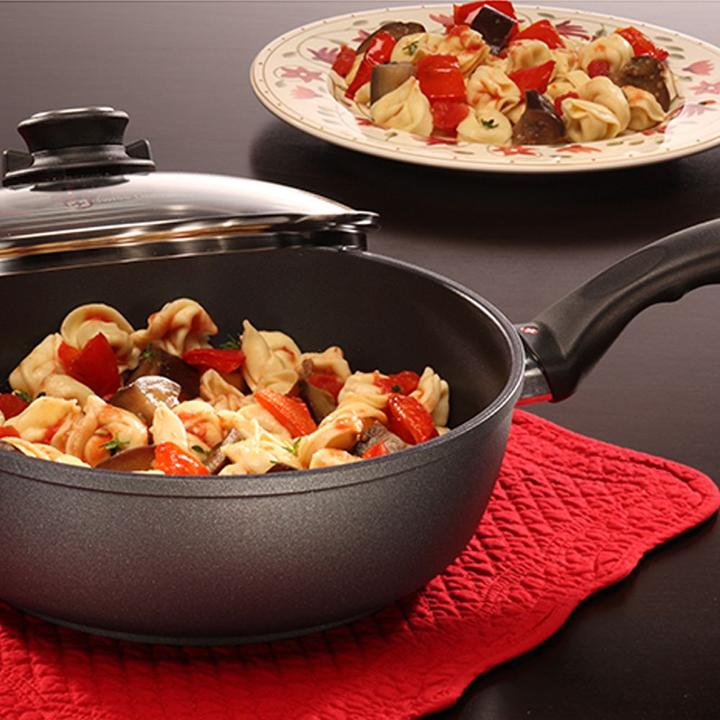 Actual product image Swiss Diamond XDClassic (24 cm, Frying pan, Cast aluminium)