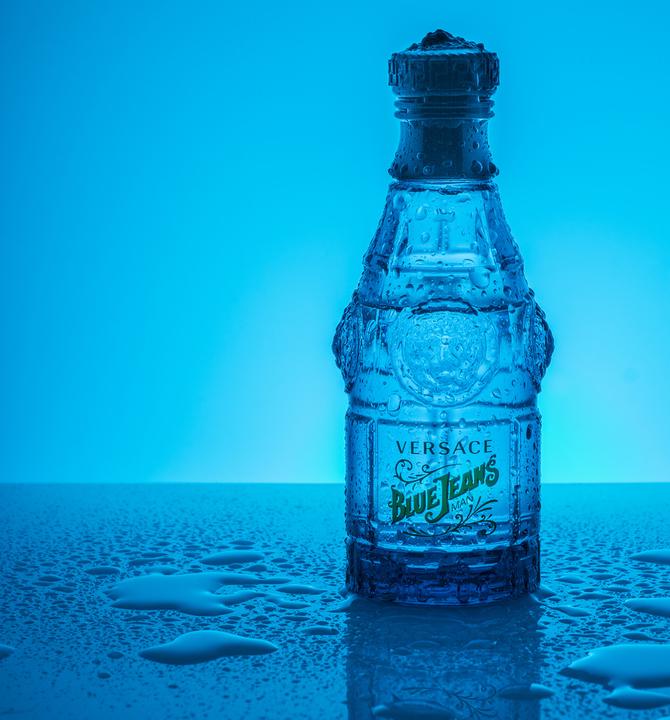 Actual product image Versace blue jeans (Eau de toilette, 75 ml)