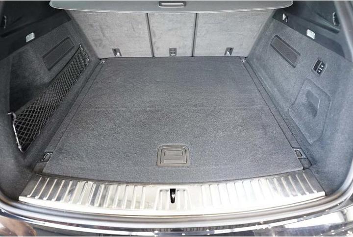 Actual product image Aristar Boot liner for Porsche Cayenne III E-Hybrid from 2018