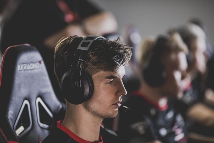 Produktbild Turtle Beach Elite Atlas (Kabelgebunden)