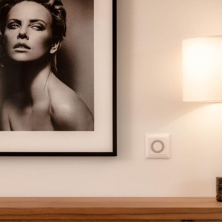 Actual product image Revoltab Smart Room Fragrance Diffuser Starter Pack 3 White, Neroli 38°