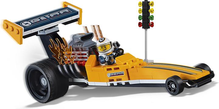 Actual product image LEGO City Dragster Transporter (60151, LEGO City)