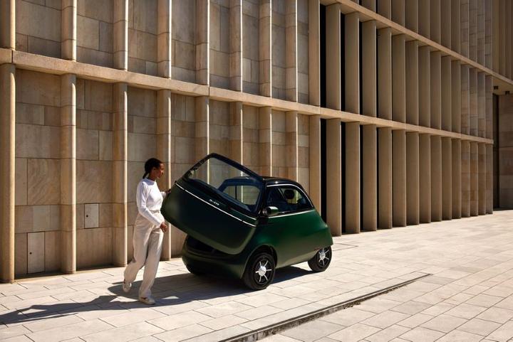 Image du produit Microlino Mid Range Gotham Black (Électrique, 17 CV)