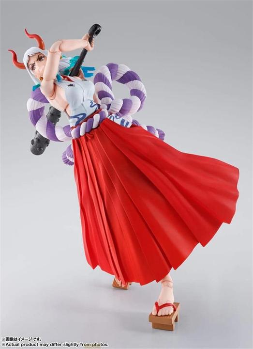 Actual product image Bandai One Piece figurine S.H. Figuarts Yamato 18 cm
