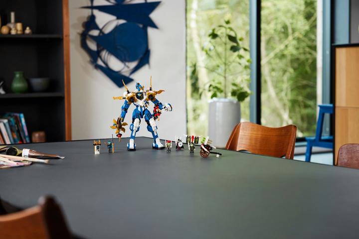 Produktbild LEGO Jays Titan-Mech (71785, LEGO Ninjago)