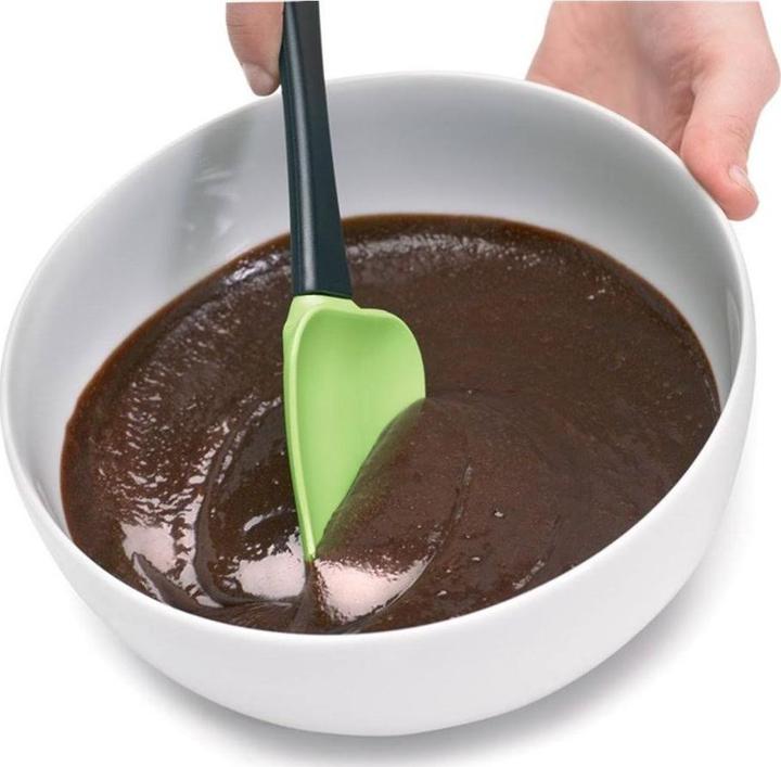Actual product image Lékué Dough scraper