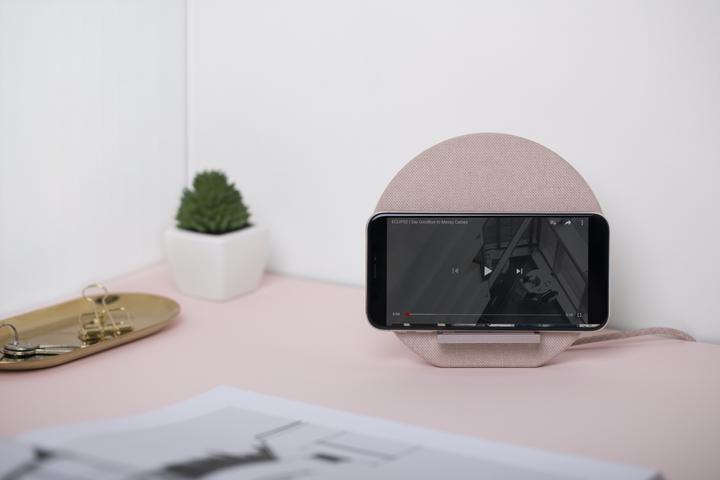 Actual product image Native Union Dock (10 W)