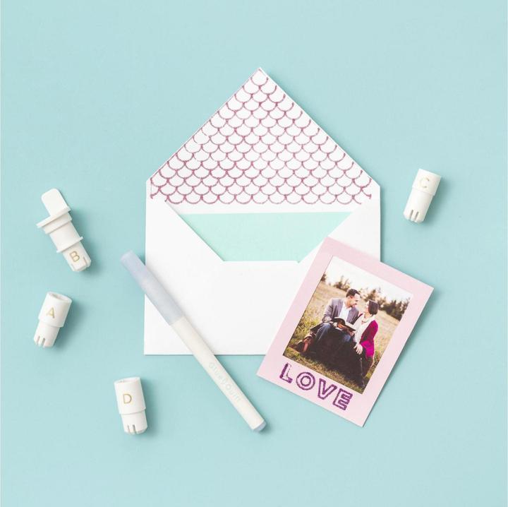 Image du produit We R Memory Keepers Jeu de crayons Colle Plume Bâton de colle