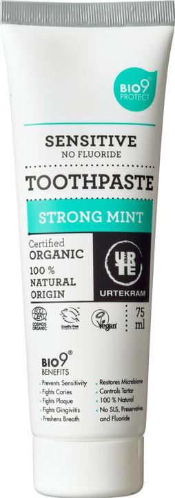 Actual product image Urtekram Strong Mint Sensitive (75 ml)