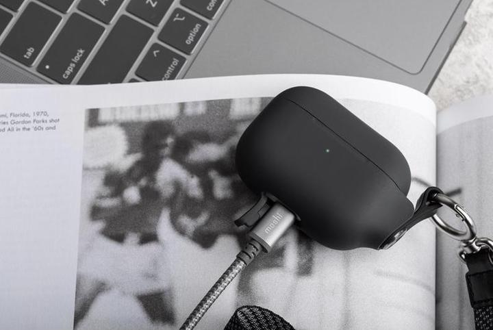 Produktbild Moshi Pebbo for AirPods Pro, AirPods Case Protection - Shadow Black (Kopfhörer Tasche)