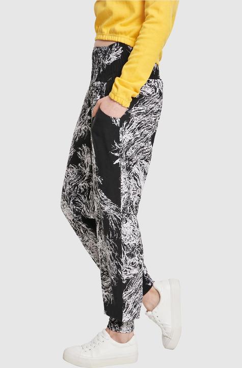 Actual product image Urban Classics Ladies Sarong Pants (M)