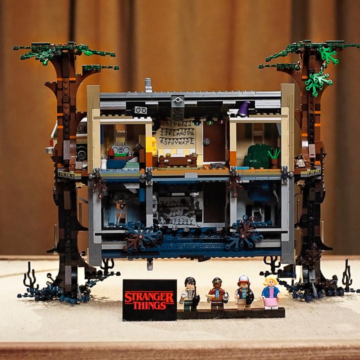 Actual product image LEGO Stranger Things: The other side (75810, LEGO Stranger Things)