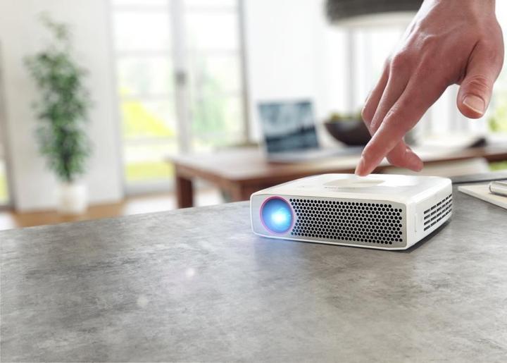 Actual product image Philips PicoPix PLUS (HD, 350 lm, 1.47:1)