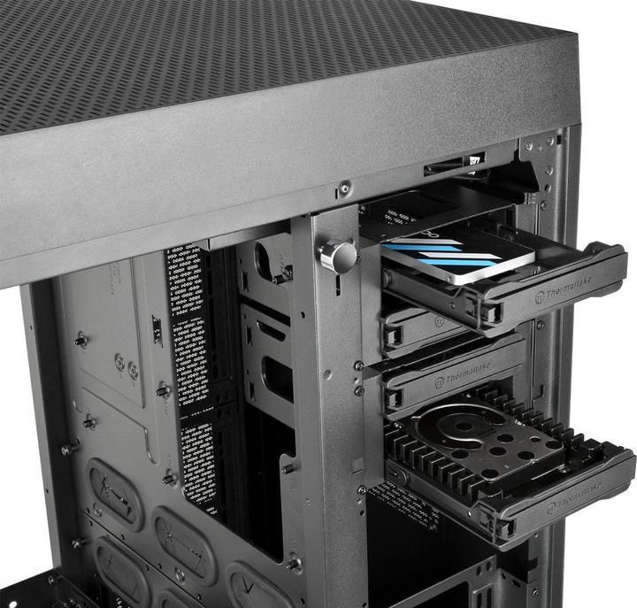 Immagine prodotto Thermaltake The Tower 900 (ATX, mATX, Mini-ITX, E-ATX)