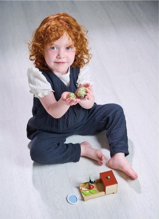 Actual product image Tender Leaf Toys Turtle Pet Set