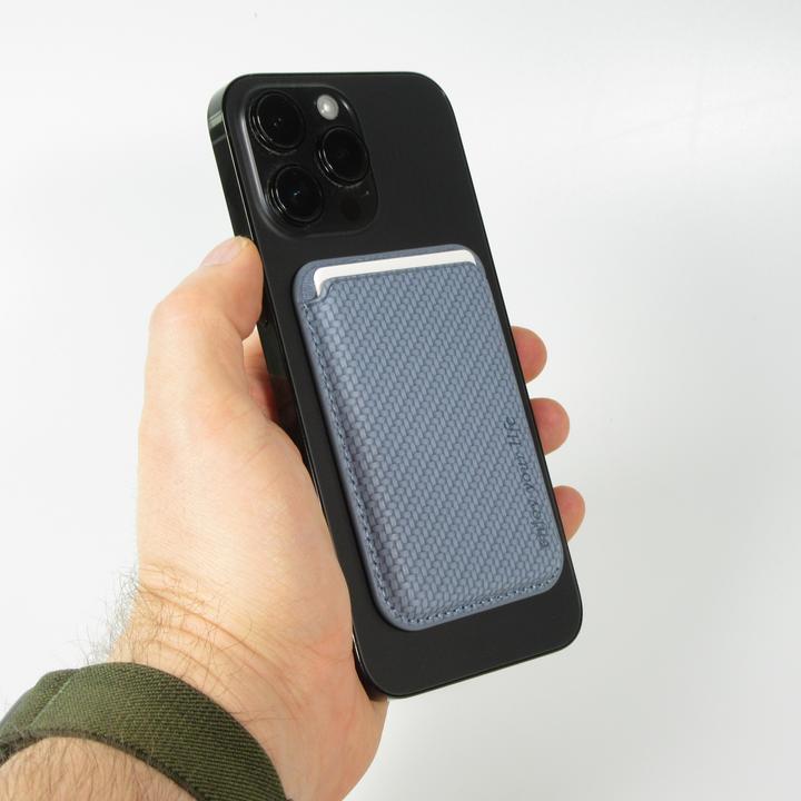 Produktbild PhoneLook Magnetischer Kartenhalter Wallet Carbon Effekt Kompatibel mit MagSafe (Apple iPhone 12)