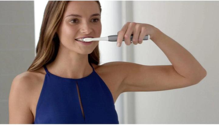 Actual product image Oral-B Sonic toothbrush Pulsonic Slim Luxe 4000 (Sonic toothbrush)