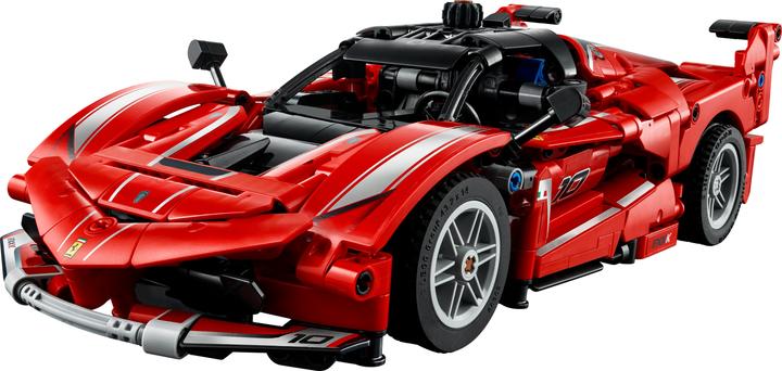 Actual product image LEGO Ferrari FXX K (42212, LEGO Technic)