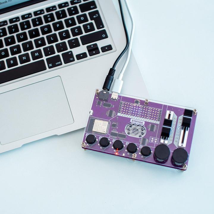 Actual product image CircuitMess Synthia - Synthesizer - Electronics kit