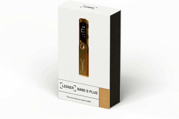Actual product image Ledger Nano S Plus - Gold (Ethereum Classic, Bitcoin, Dogecoin, Litecoin, Dash, Others)