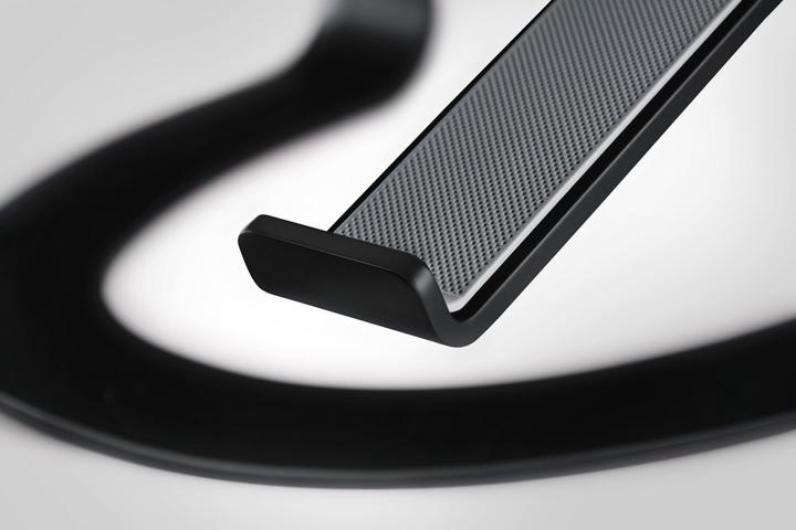 Actual product image TwelveSouth Curve