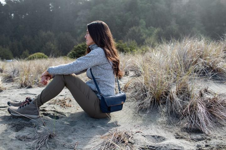 Image du produit Peak Design Pochette de terrain v2 (Sac à bandoulière pour appareil photo, Sacoche de hanche pour appareil photo, 3 l)