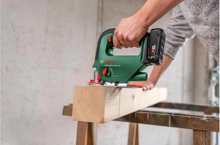 Actual product image Bosch Home & Garden UniversalSaw 18V-100