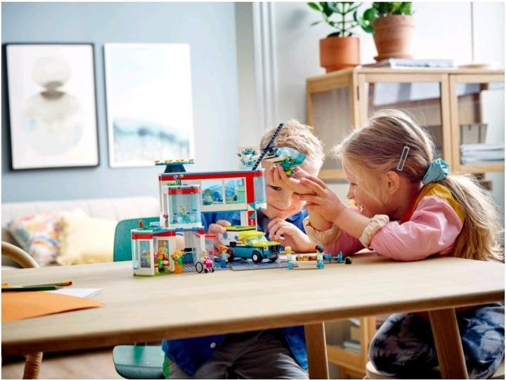 Immagine prodotto LEGO Ospedale (60330, LEGO City)