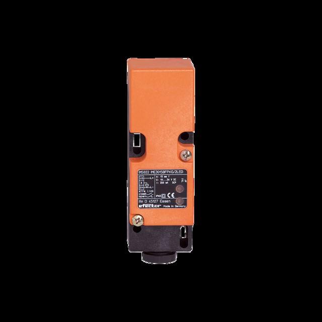 Actual product image ifm Electronic GmbH inductive sensor IM0010 normally open/ normally closed AC/DC (IM0010)