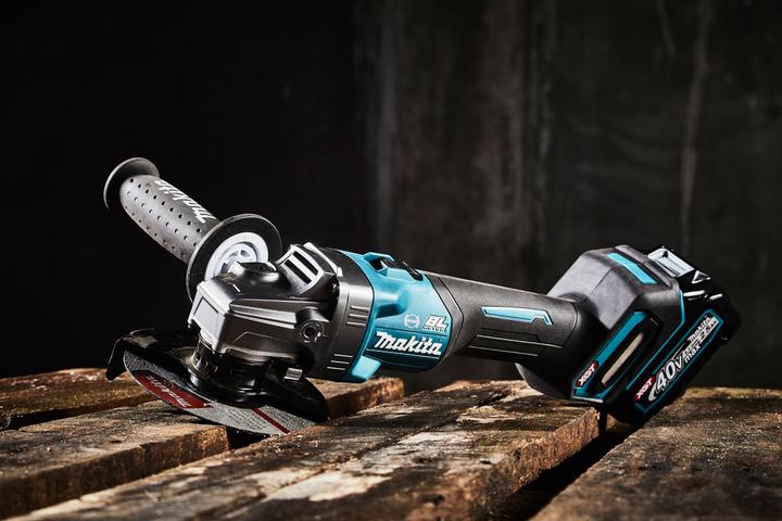 Image du produit Makita Meuleuse d'angle sans fil 40V GA005GZ (125 mm)