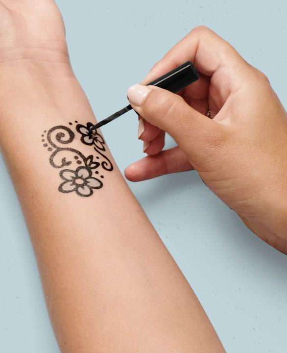 Actual product image La Dot Cosmetics Felt Pen Cosmetics Tattoo Liner black