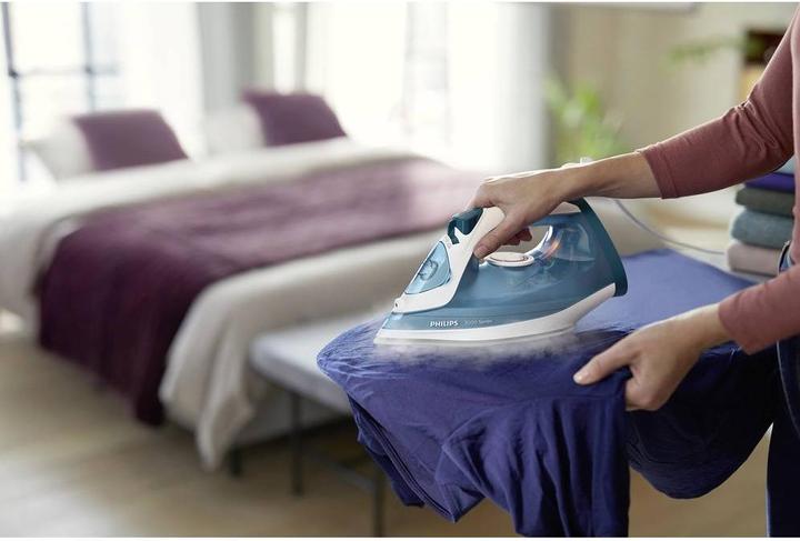 Actual product image Philips DST3011/20 Dampfbügeleisen (2100 W, 140 g/min)