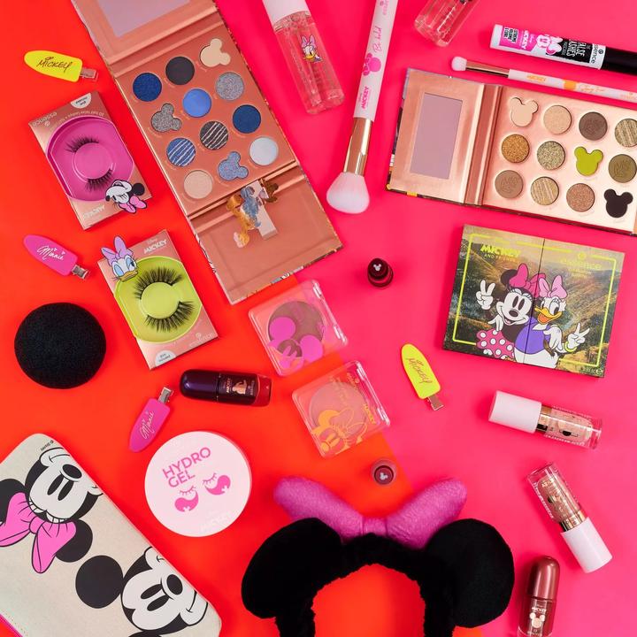 Produktbild essence Mickey Friends Eyeshadow Palette 02 Imagination has no age (02 Imagination has no age)