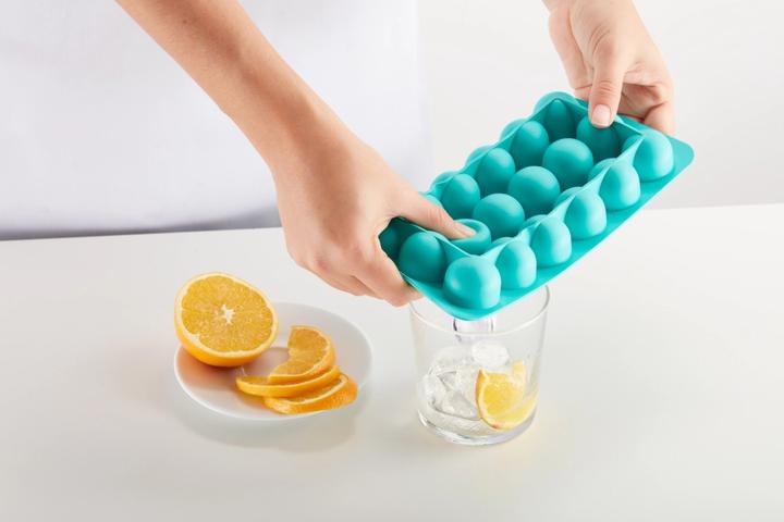 Actual product image Lékué Ice cube tray