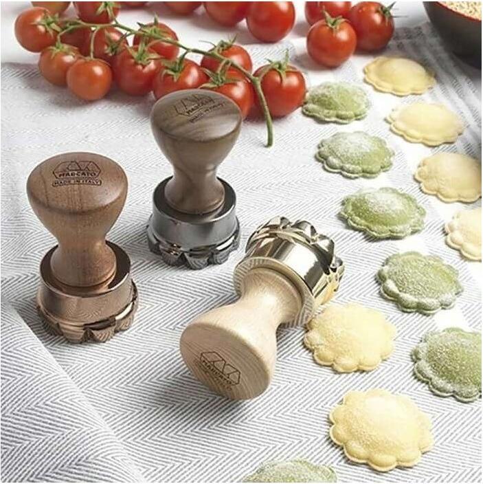 Actual product image Marcato Flower ravioli stamp cutters 4.5 x 4.5 cm