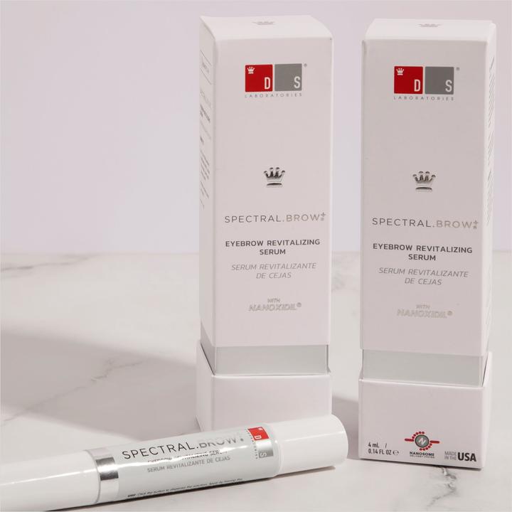Produktbild DS Laboratories Eyebrow Revita lizing Serum) 4 ml (4 ml)