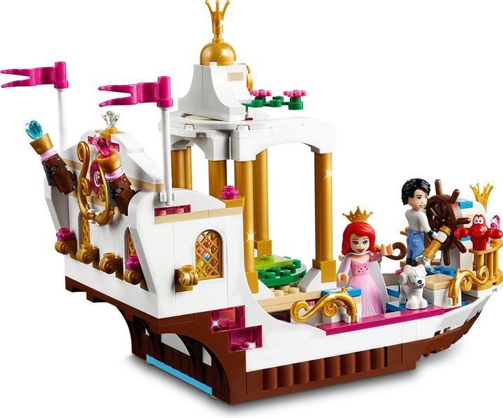 Actual product image LEGO Ariel royal wedding boat (41153, LEGO Disney)