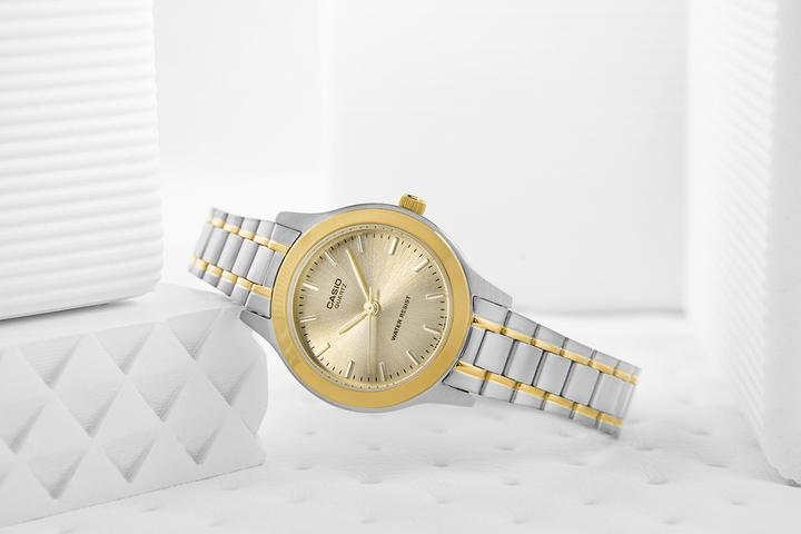 Actual product image Casio Ladies' watch LTP-1128G-9ARDF + BOX